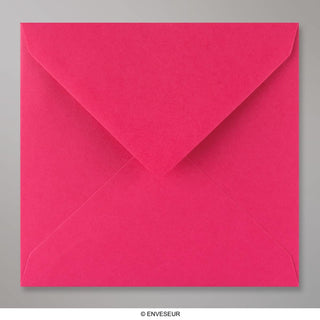 Fuschia-lyserød konvolut 155x155 mm