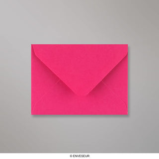 Fuschia-lyserød konvolut 82x113 mm (C7)
