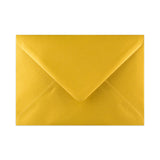 Metallisk guldkonvolut 133x184 mm