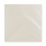 Østersfarvet kuvert - diamantklap 140x140 mm