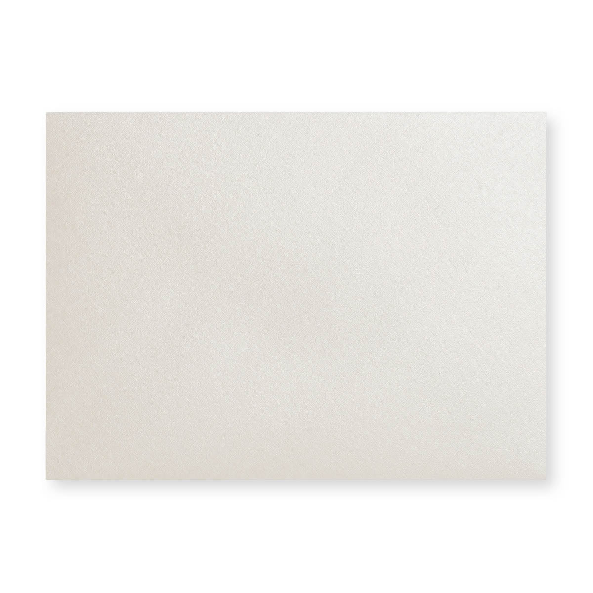 Østersfarvet kuvert - diamantklap 82x113 mm (C7)