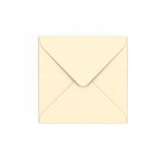 Kuvert i magnoliefarve 130x130 mm