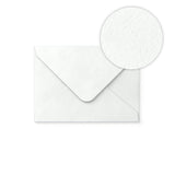 Hvid kuvert med hamret overflade 82x113 mm (C7)