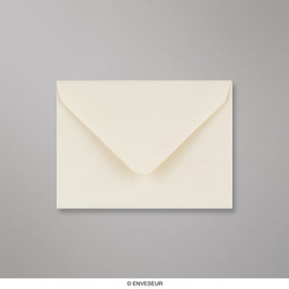 Vævet elfenbenskonvolut 82x113 mm (C7)